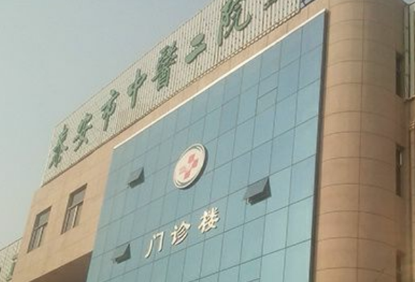 2024泰安市中医二院植发价格表_植发后还会脱落吗
