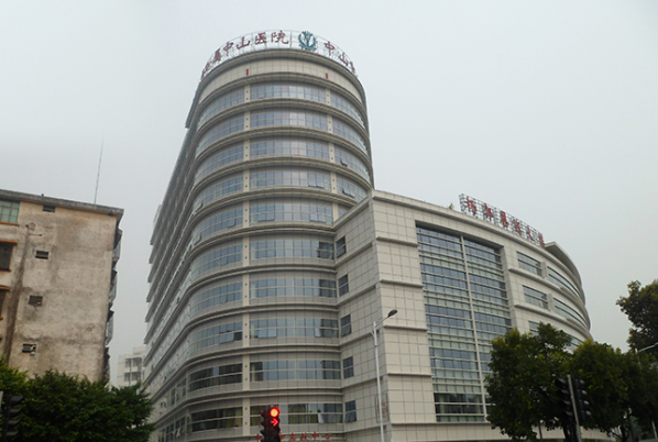 2024中山市人民医院激光近视手术价格?激光近视手术原理