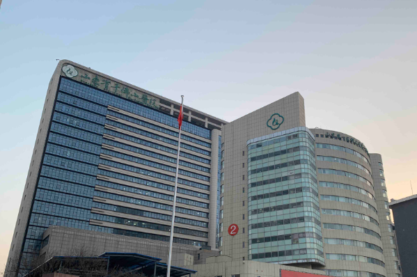 2024山东省千佛山医院牙齿矫正多少钱?牙齿矫正年龄范围