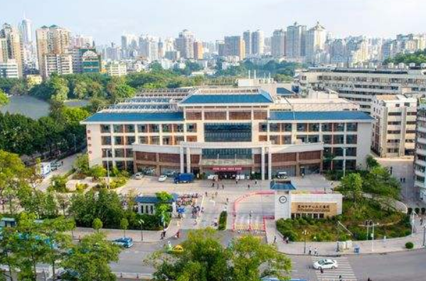 2024惠州市中心人民医院口腔科收费?口腔科好的医生