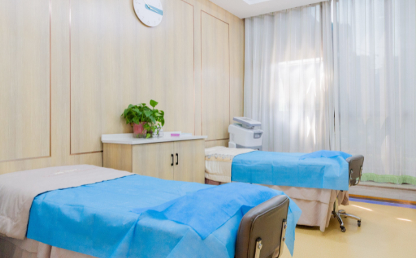 西安碑林众心医院杯状耳矫正技术怎么样?费用标准?术后半年案例