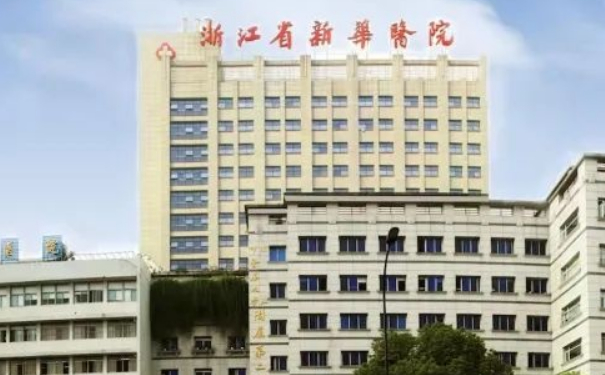 浙江省新华医院整形美容科自体隆胸技术怎么样?术后半年经典案例