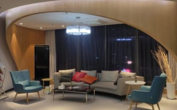 南京普瑞缇医疗美容扇形双眼皮费用明细?技术亮点&术后半年求美案例