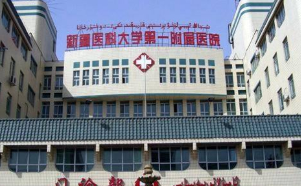 新疆医科大学第一附属医院秦涛两腮凹陷整形手术术后三个月恢复案例(效果怎么样?技术风格)