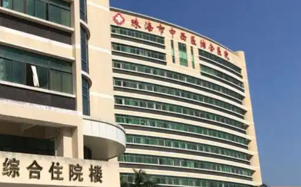 珠海市中西医结合医院夏琼平假体隆胸手术案例细节&价格一览表?